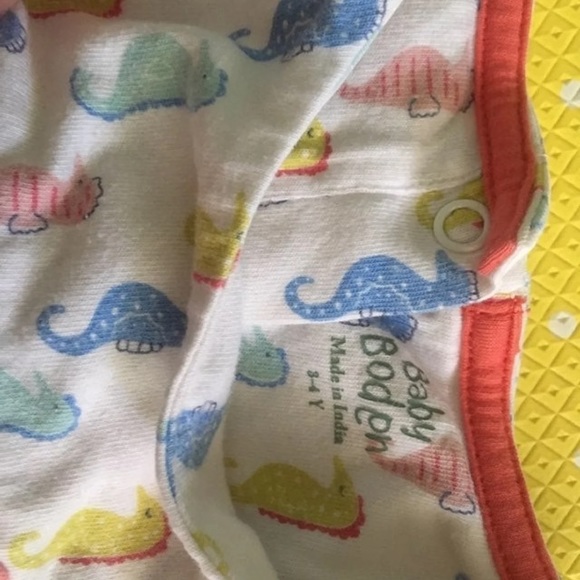 Boden Size 3-4 Set shirts - Picture 2 of 6